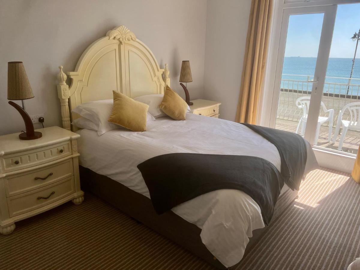 Clifton Seafront - Sandown, Isle Of Wight - Free Car Ferry For Bookings Of 3 Or Nights, Subject To Availability * Sandown