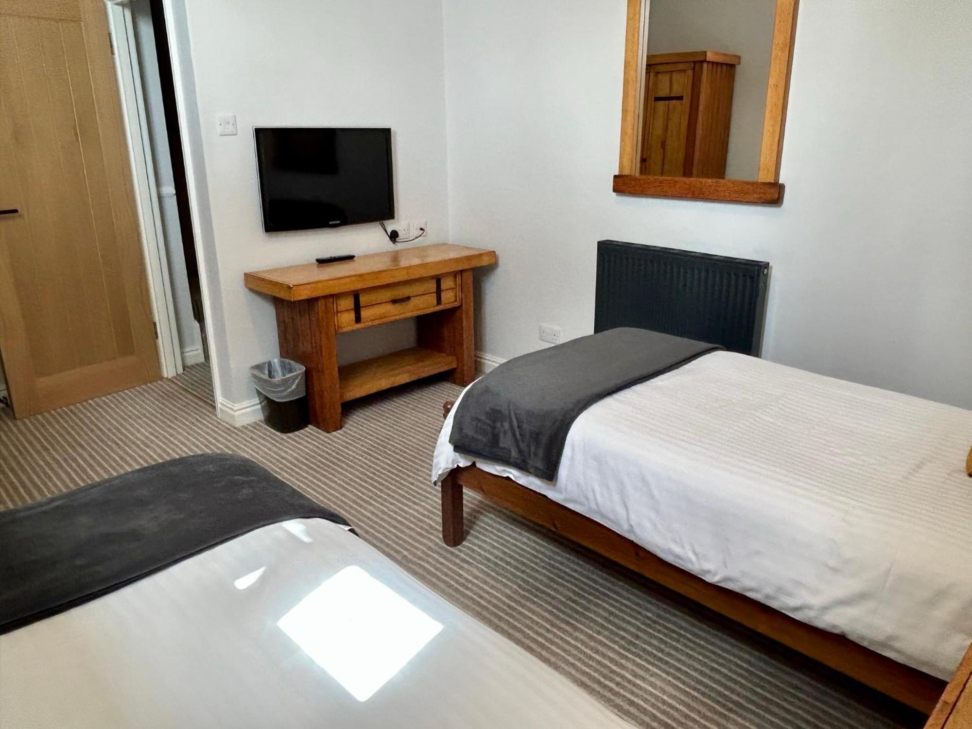 Appartement Clifton Seafront - Sandown, Isle Of Wight - Free Car Ferry For Bookings Of 3 Or Nights, Subject To Availability *